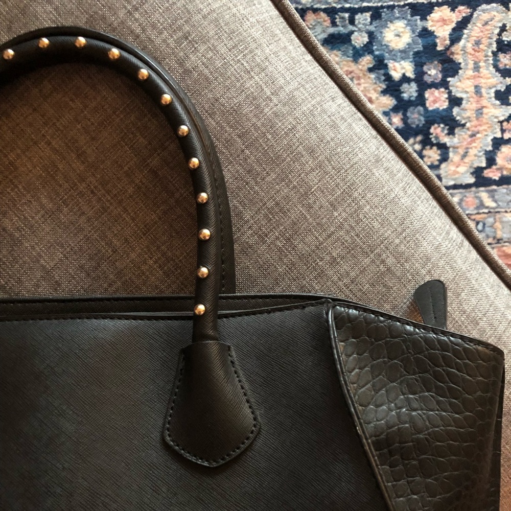 Women’s Black Handbag